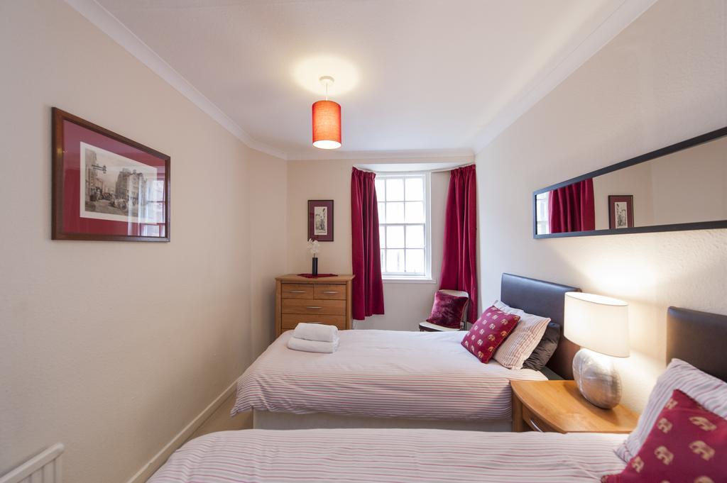 Writers View, Royal Mile Apartment אדינבורו מראה חיצוני תמונה
